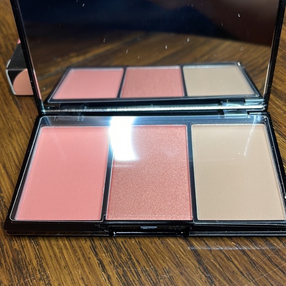 Phase Zero blush and bronzer trio brand new in box - Picture 2 of 3